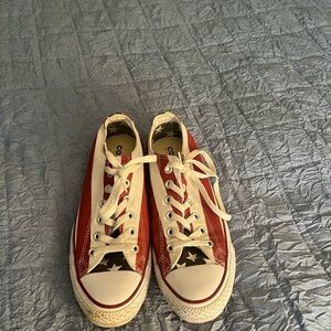 Converse All Star Chuck Taylor Red and White Star Sneakers Women’s 8 Men’s 6